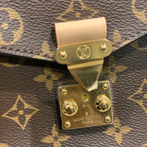 Louis Vuitton Pochette Métis - Picture 3 of 7
